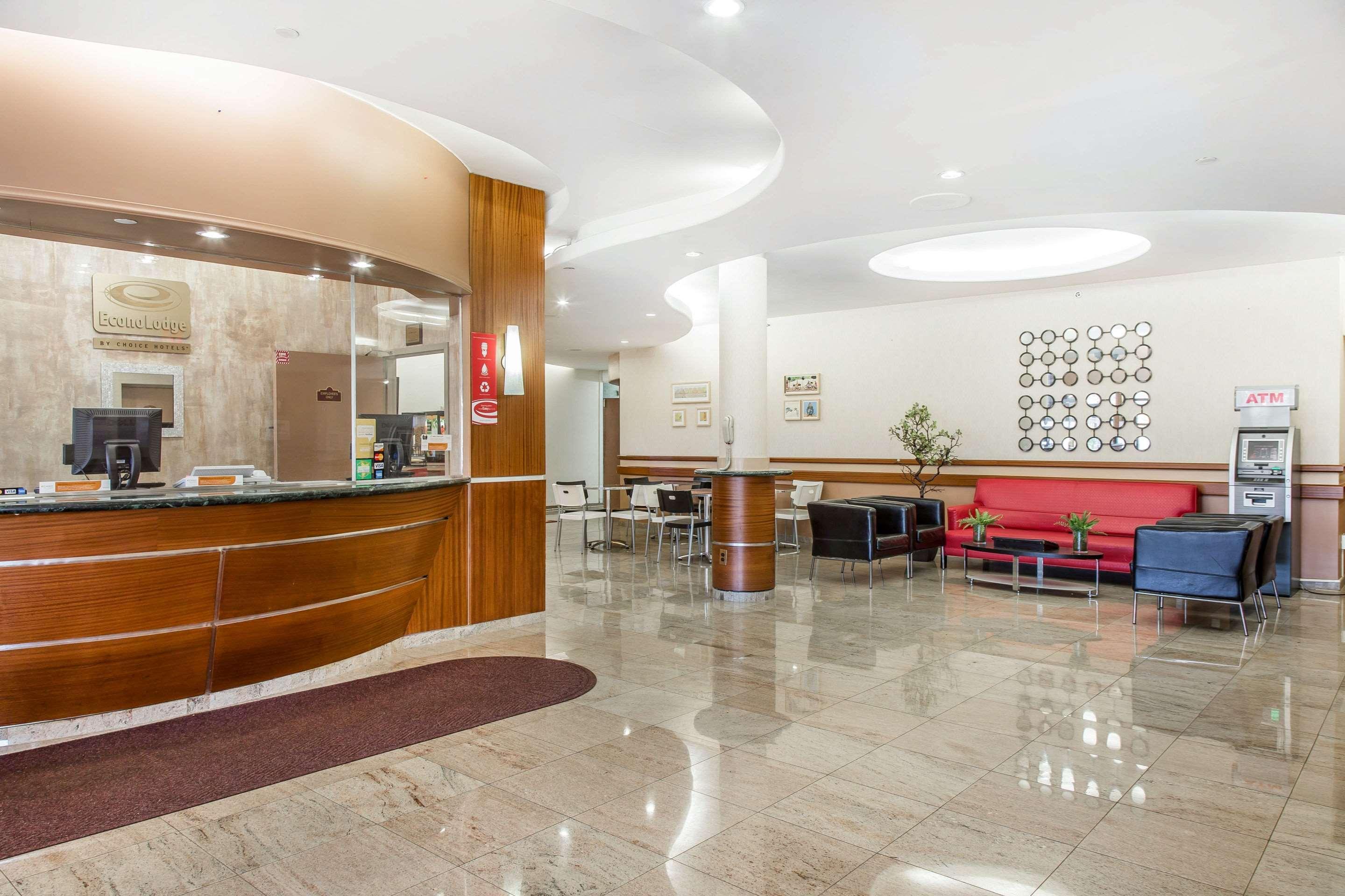 Econo Lodge West Haven Eksteriør billede