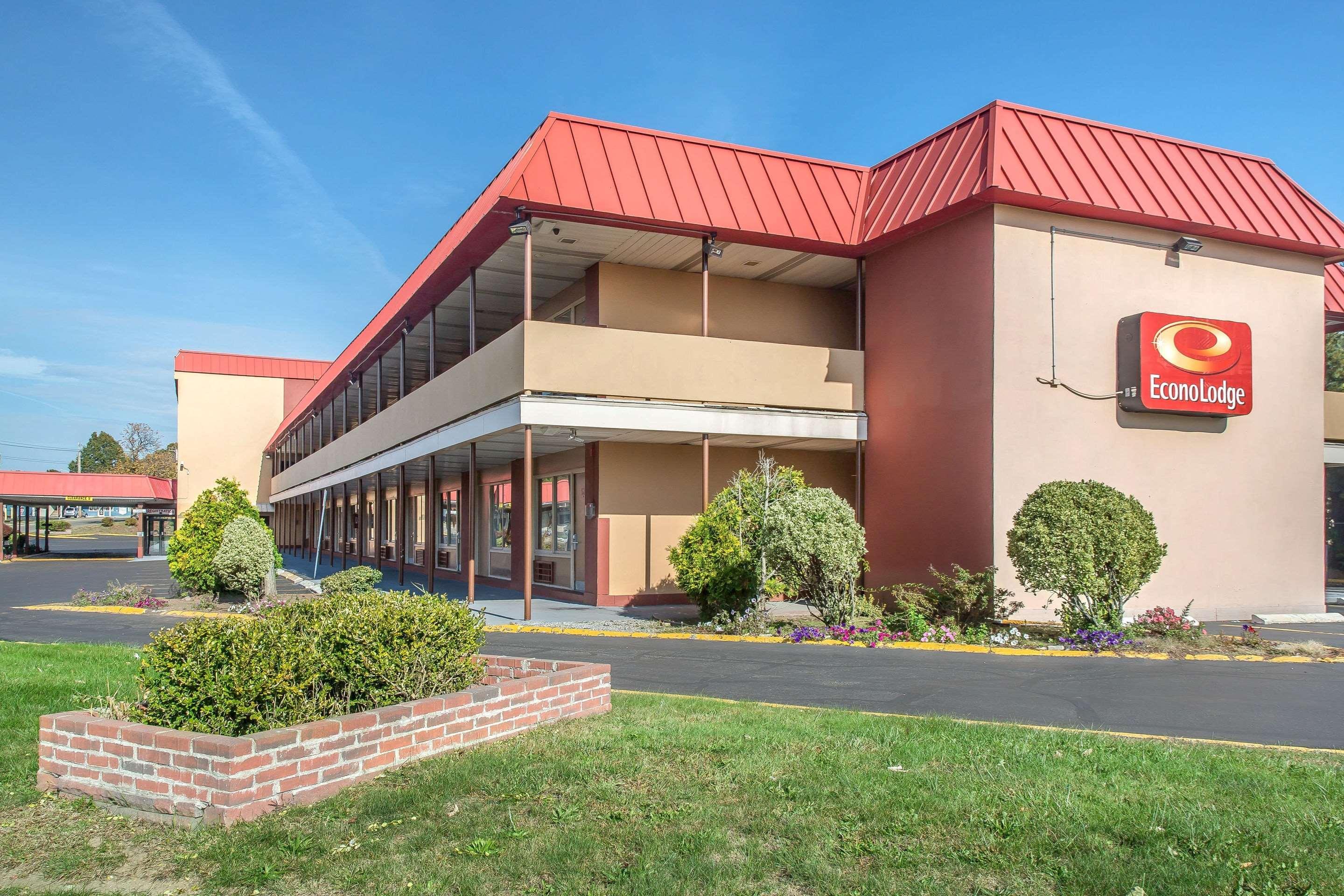 Econo Lodge West Haven Eksteriør billede