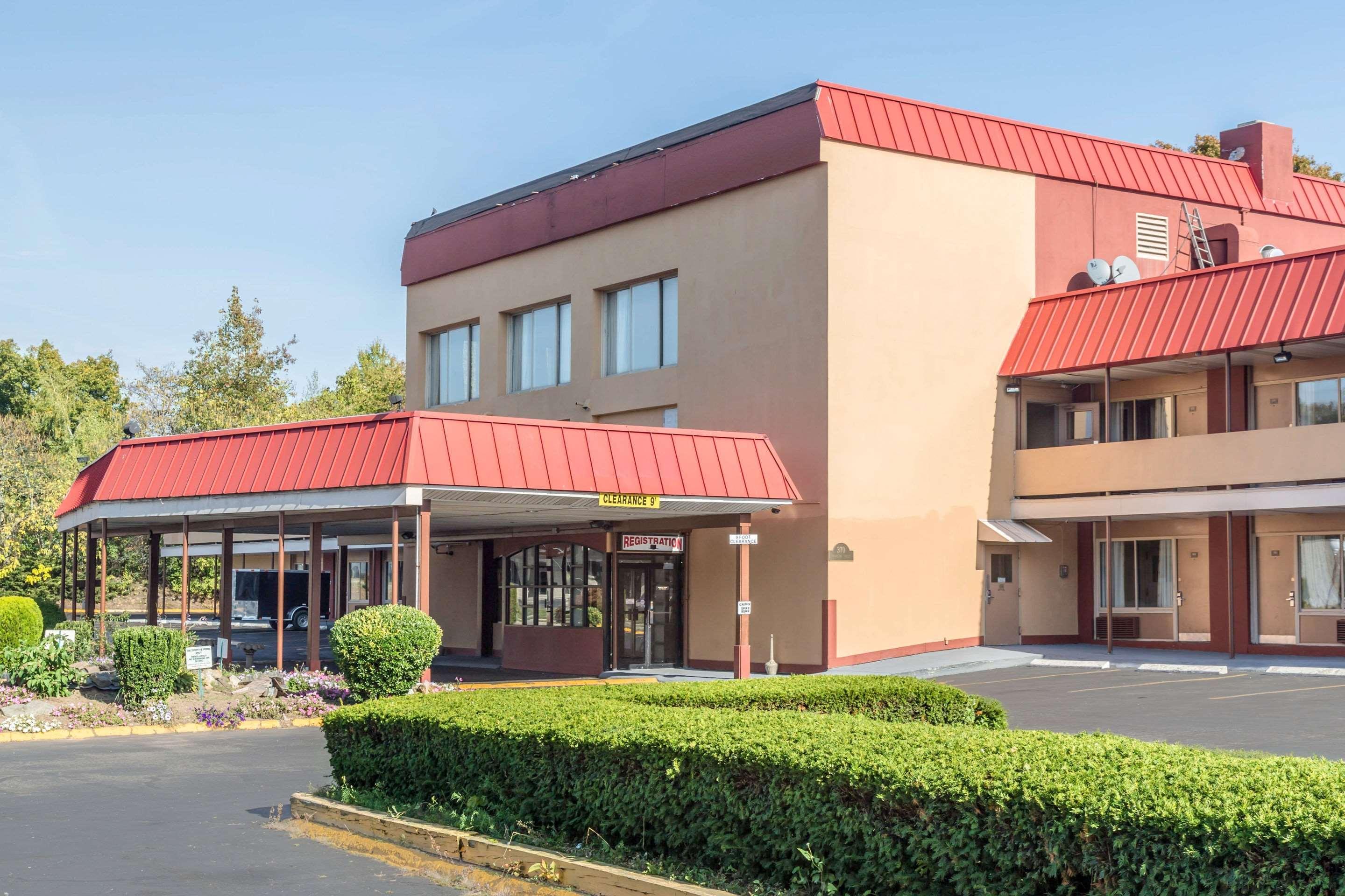 Econo Lodge West Haven Eksteriør billede